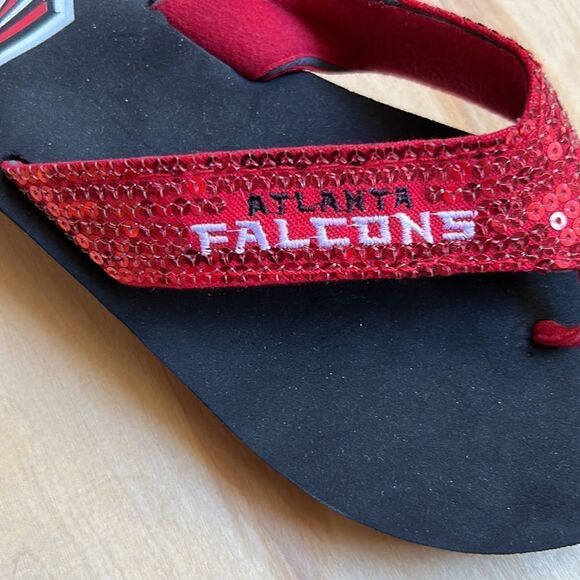 Atlanta Falcons Sequin Flip Flops - Picture 3 of 4